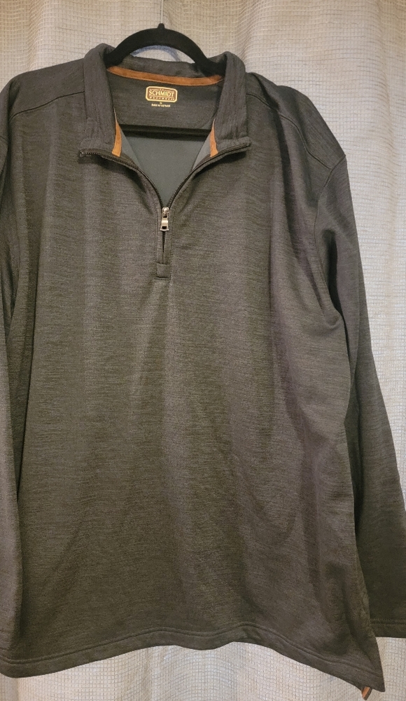 CE Schmidt quarter zip fleece